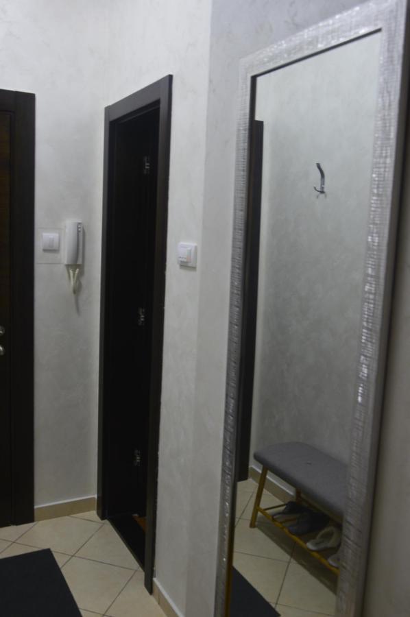 Teodora Lux Apartman Free Privat Parking Apartment Novi Sad Exterior foto